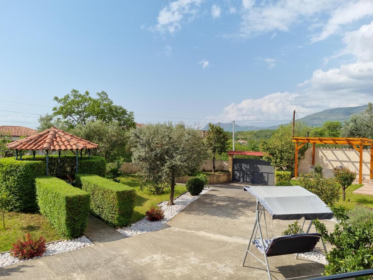 Kallmet Villa *