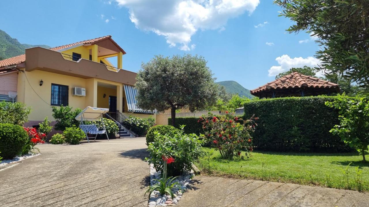 Kallmet Villa *