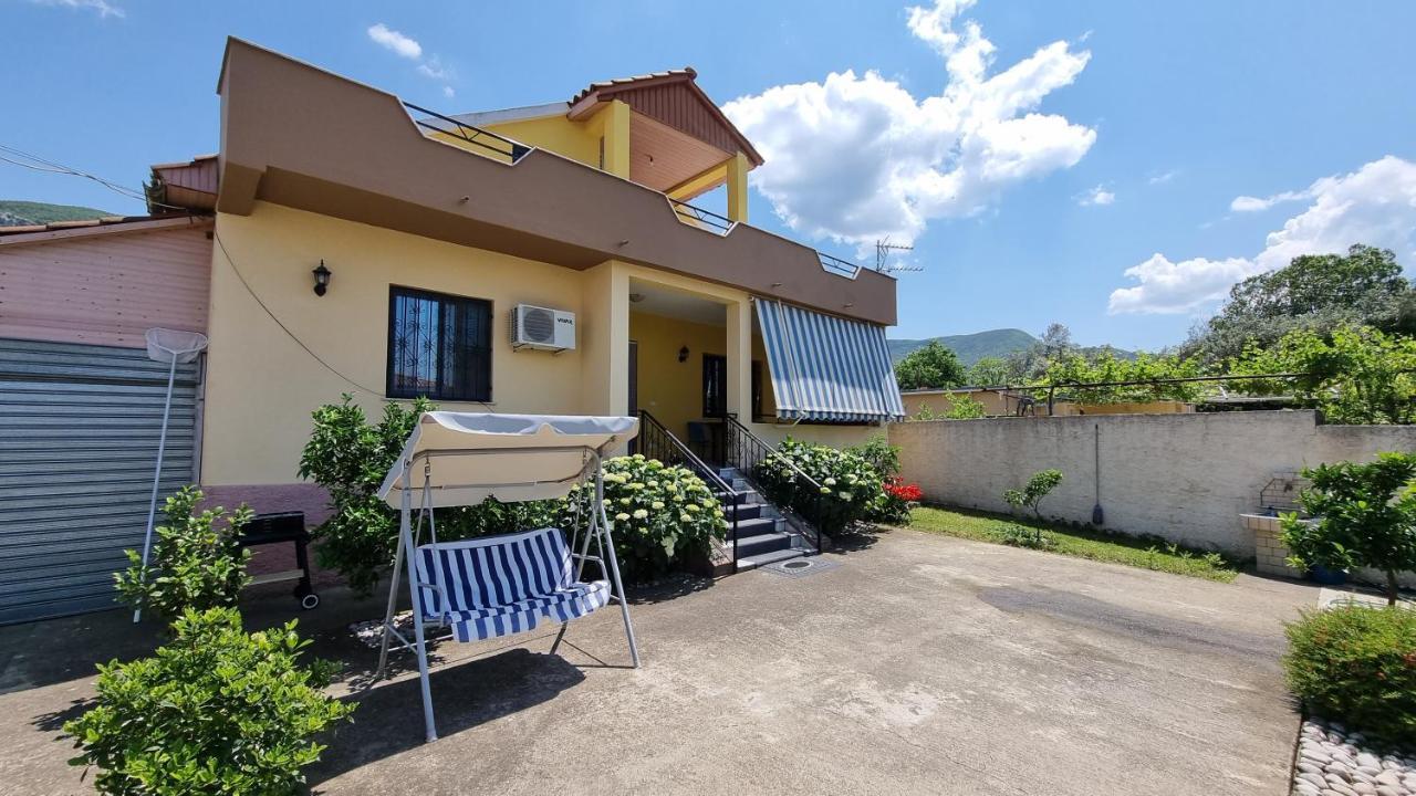 Kallmet Villa *
