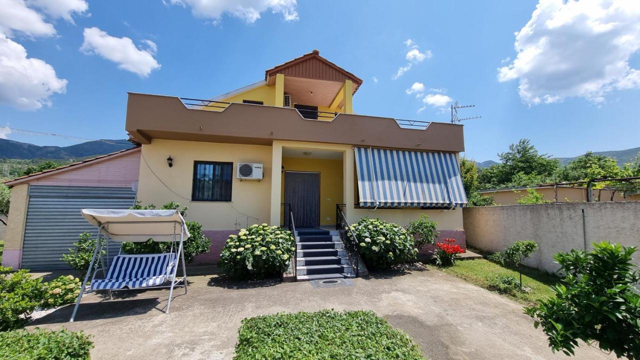 Kallmet Villa *